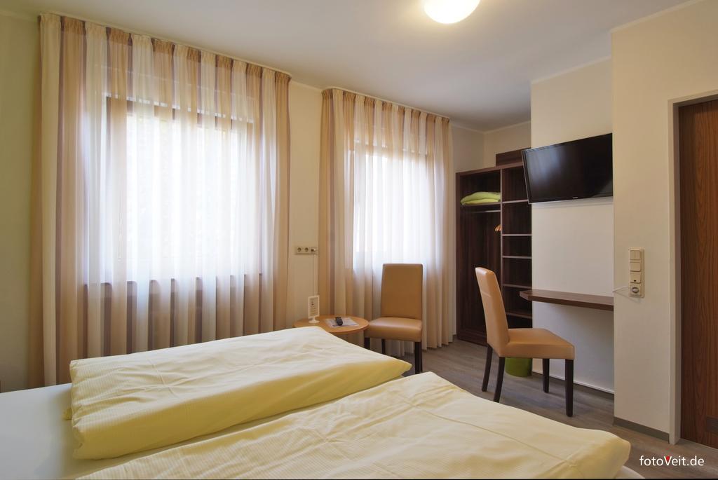 L' Angolo Ristorante & Hotel Gmbh Trier Quarto foto