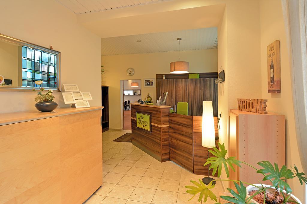 L' Angolo Ristorante & Hotel Gmbh Trier Exterior foto